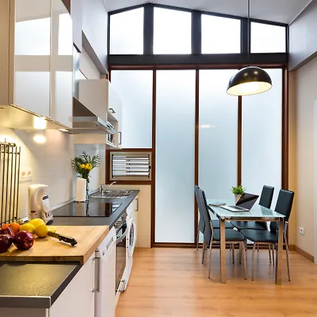 Lugaris Rambla Apartment