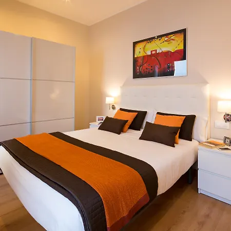 Lugaris Rambla Apartment *
