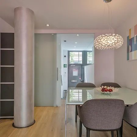 Lugaris Rambla Apartment